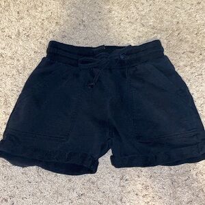 Drawstring workout shorts with front pockets